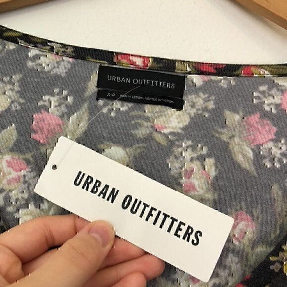 NEW NWT URBAN OUTFITTERS Dalton Ruched Mini Dress Black Floral 90s 00s Y2K Small - Picture 5 of 11